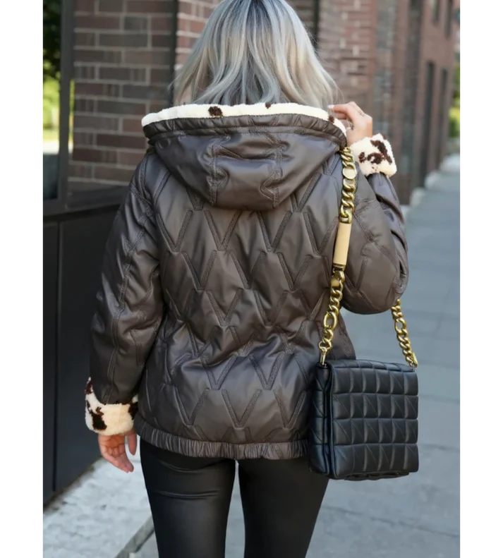 Manteau avec capuche, fermetures éclair et poches