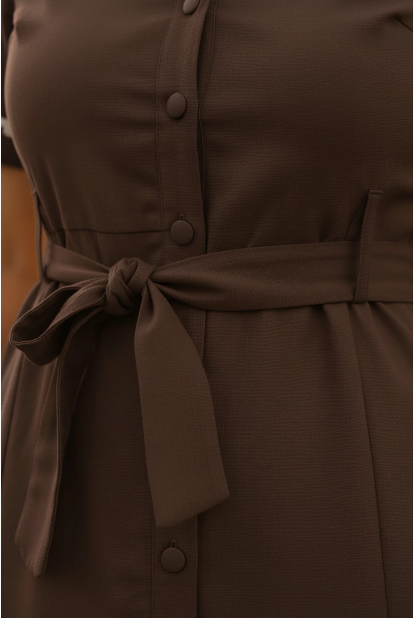 Robe Midi Parisienne chocolat – Élégance Intemporelle