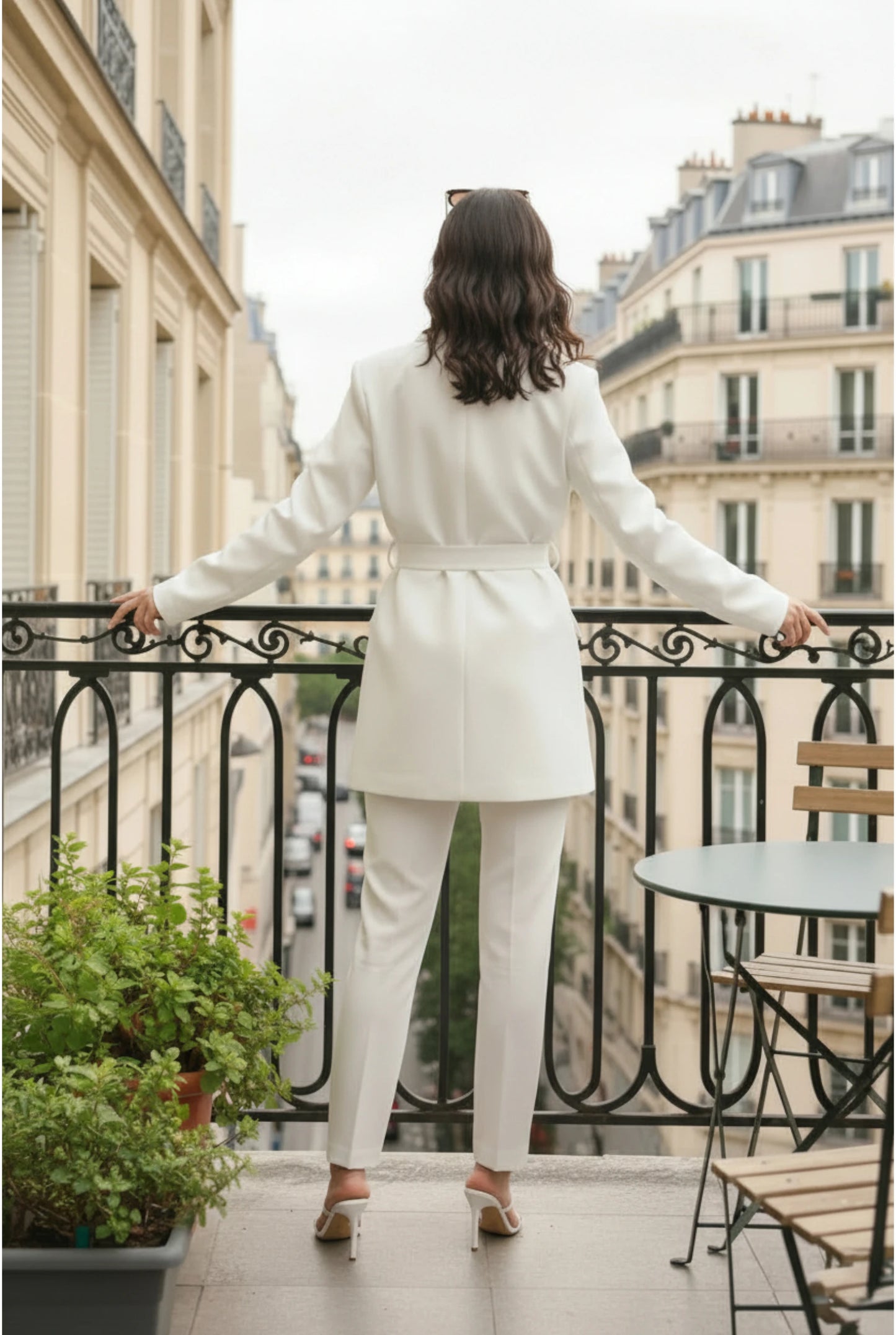 Blazer Chic Fluide Blanc – Élégance Intemporelle