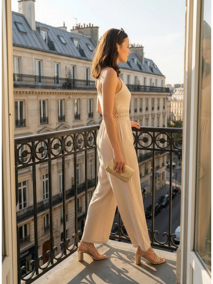 Combinaison Pantalon Aura – Macramé & Fluidité Beige Élégant