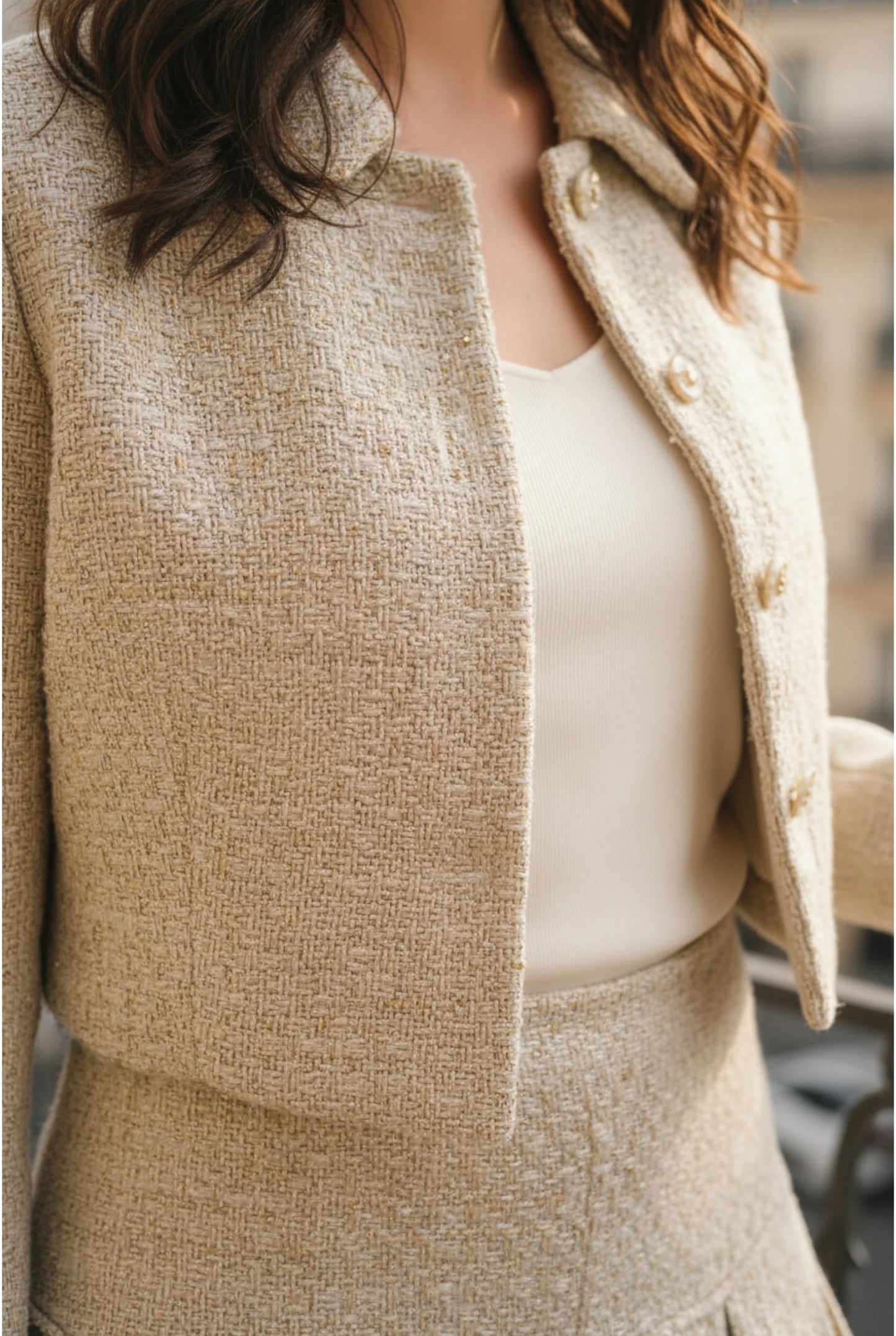 Ensemble Blazer & Jupe Short Rétro – Élégance Parisienne