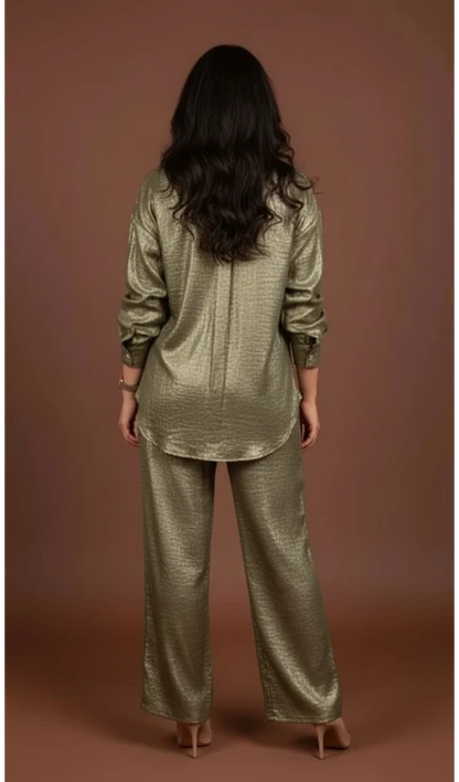 Ensemble Chemise & Pantalon Satiné – Chic et Élégant