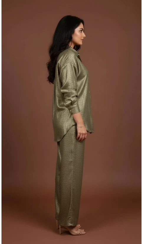 Ensemble Chemise & Pantalon Satiné – Chic et Élégant