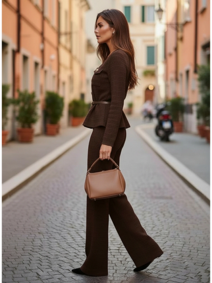 Ensemble motif pull boutons or avec ceinture et pantalons