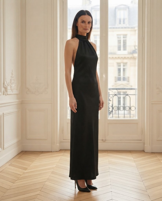 Robe satin dos nu Angela noire – de trois-quarts – Eymora