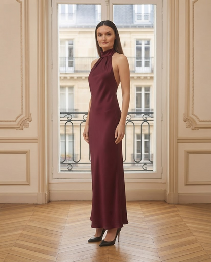 Robe satin dos nu Angela bordeaux – de trois-quarts – Eymora