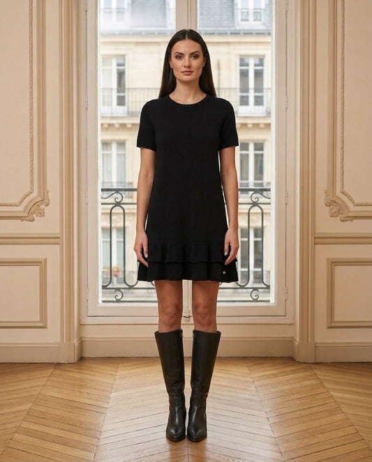 Robe courte à volants noir – de face – Eymora