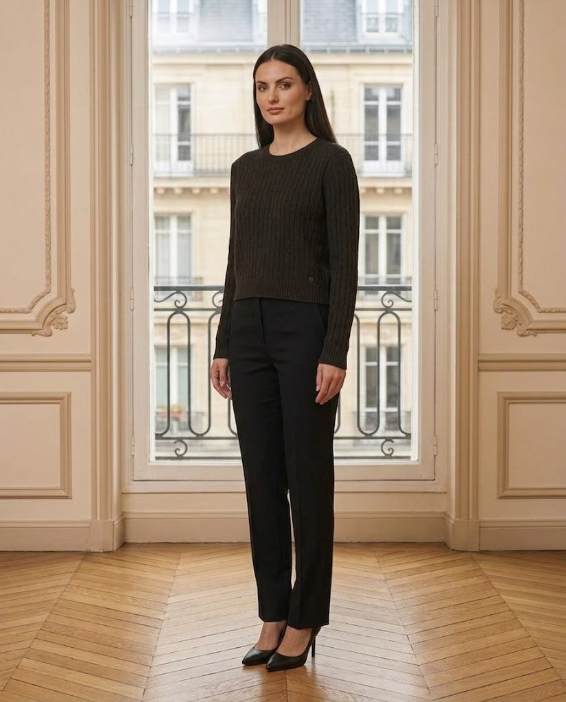 Pull torsadé café – de trois-quarts – Eymora