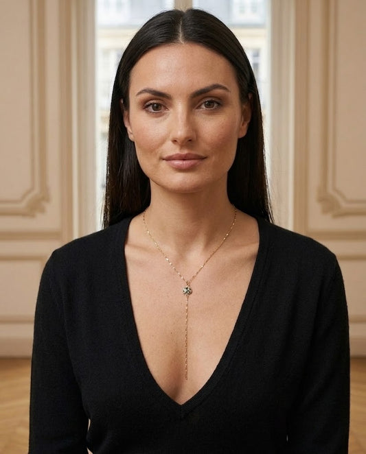 Collier Y doré pierre naturelle – porté – Eymora