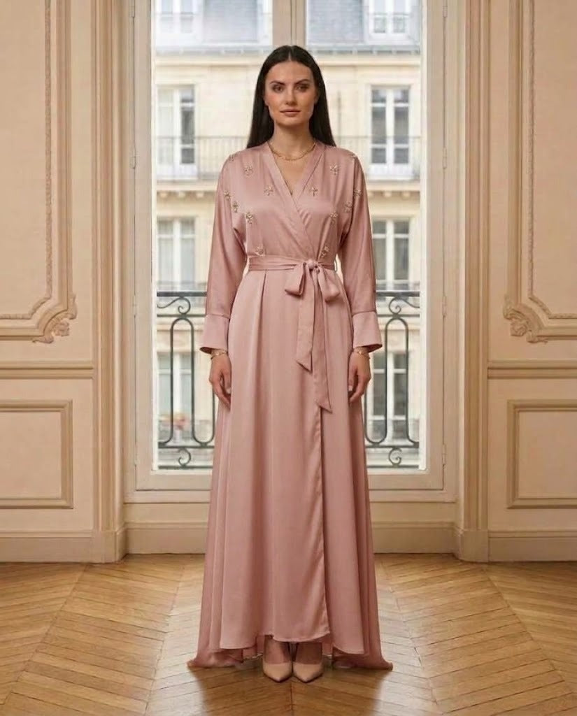Robe longue à perles rose – vue de face – Eymora