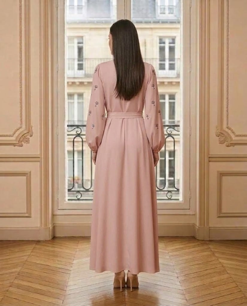 Robe longue à perles rose – vue de dos – Eymora