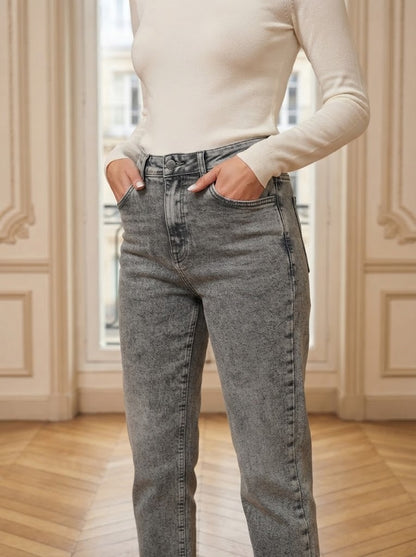 Jeans mom Jeanne gris – détail – Eymora