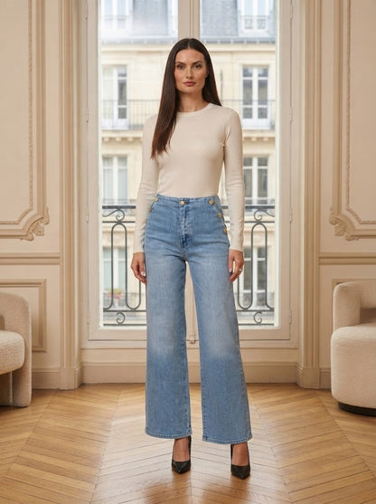 Jeans wide Angélique bleu clair – vue de face – Eymora