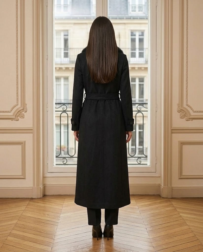 Trench long ceinturé noir – de dos – Eymora