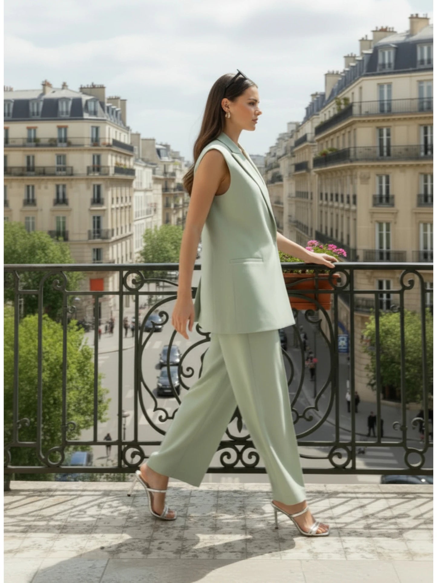 Gilet Tailleur Iconique Pastel Vert – Élégance Structurée