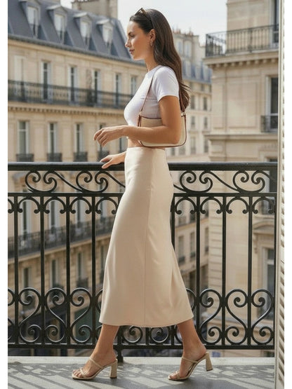 Jupe Midi Satinée Champagne – Élégance Lumineuse