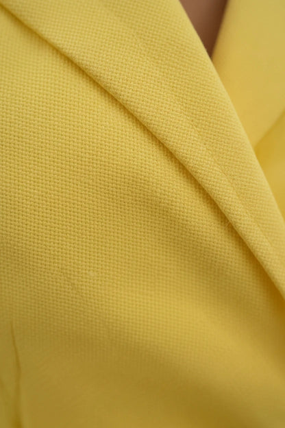 Ensemble Tailleur Éclat Solaire – Élégance Lumineuse