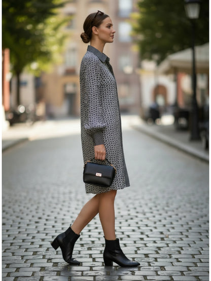 Robe Chemise Fluide Imprimée Chaîne – Chic & Polyvalente