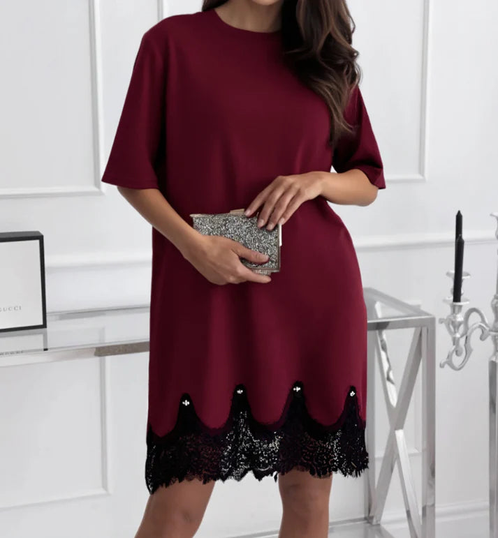 Robe avec dentelle et strass