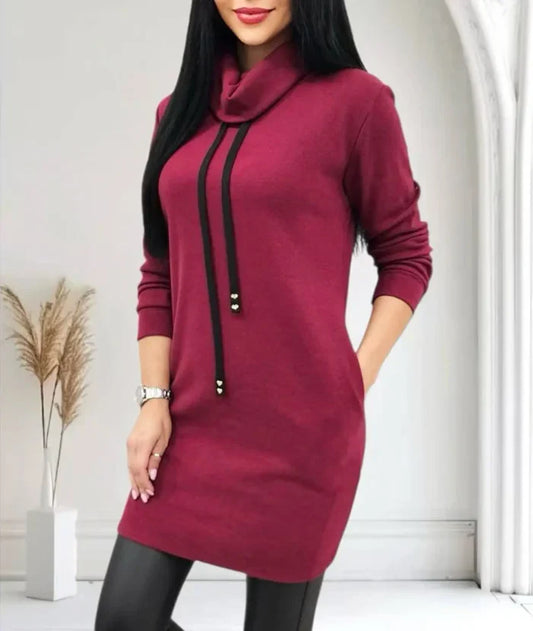 Robe courte décontractée à col montant