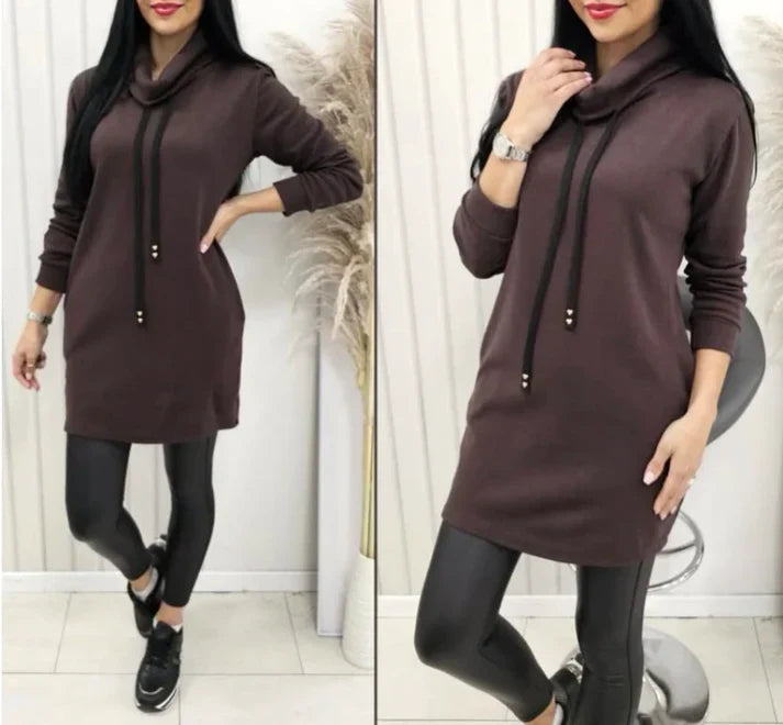 Robe courte décontractée à col montant